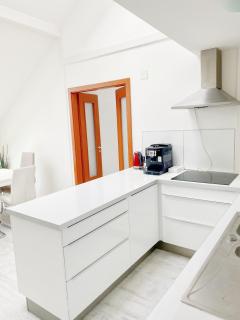 Loft with Rooftop and Free parking in Garage - Budapest - 2