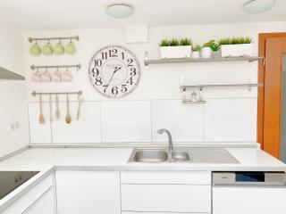 Loft with Rooftop and Free parking in Garage - Budapest - 3