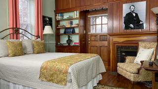 Lightner Farmhouse B&B - 7