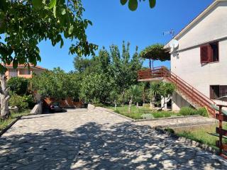 Apartments with a parking space Silo, Krk - 18706 - Šilo - 1