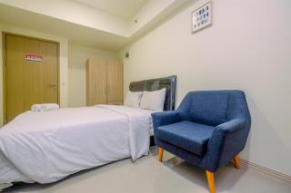 Comfort and Strategic Studio Meikarta Apartment By Travelio - Bekasi - 7