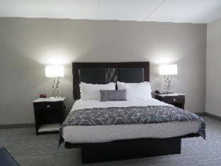 Best Western Plus Wilkes Barre-Scranton Airport Hotel - 5