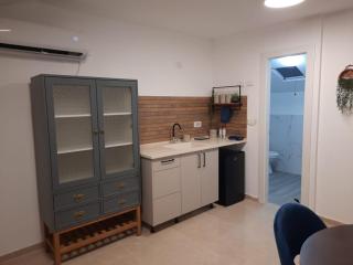 הסטודיו של יהודית קרוב לים Yehudit's Studio - 8