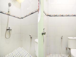 HP Residence Mitra RedDoorz near Alun Alun Kediri - Kediri - 7