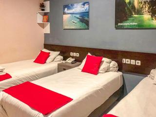 Audah Syariah Residence Mitra RedDoorz - Surabaya - 9