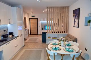 SeaEsta Mamaia Nord Apartment Pool and Spa - Mamaia - 1