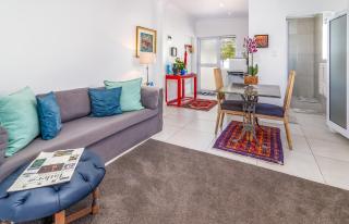 Bleu Cobalt Cottage - 3