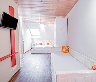 Johannishof Wein-Café & Gästehaus - Mesenich - 4