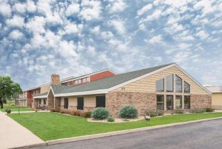 AmericInn by Wyndham Worthington - Worthington - 8