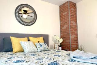 6BR Retreat-Great for Reunions and Getaways minutes from Niagara Falls - 1