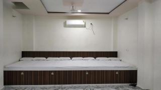 Rajlakshmi Guest House - 7