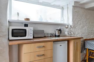 Alexandra Comfortable Cottage - KG Short Stay - 7