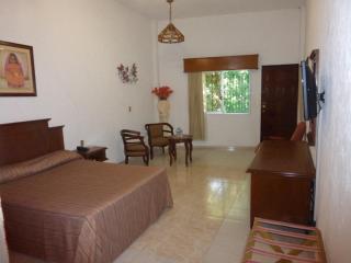Hotel Bajo el Volcan - Cuernavaca - 7