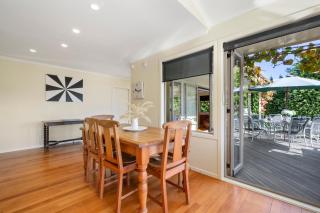 Pokaka Lake House - Wharewaka Holiday Home - Taupo - 7