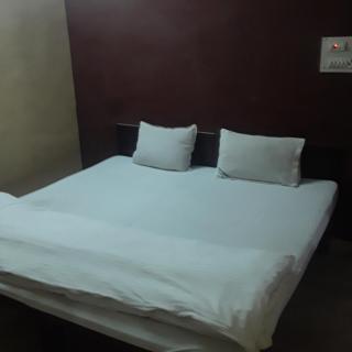 shri bake bihari guest house - Gwalior - 2