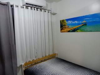 Staycation Shore 2 MOA Pasay - Manila - 7