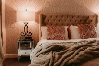 Exclusive 5 Bed Family House in Village Location - 5