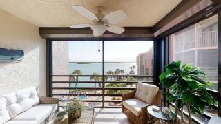 Renovated with Riverfront Views - 1