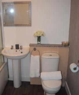 Kelpies Serviced Apartments McDonald- 2 Bedrooms - 1