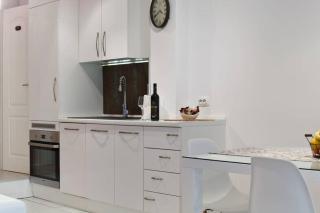 Joy4You Apt near Beach and Center - 8