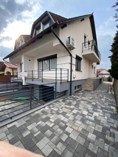 Hajnal Apartmanház - Hajdúszoboszló - 3