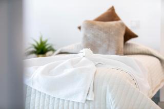 Oshun Sanchinarro Seasonal Living Lofts - 2