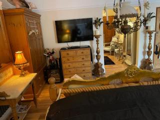 Olivia House - Porthcawl - 1