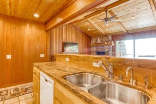 Lake Tahoe Oasis Views - Kings Beach - 2