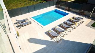Elegant Villa Dolcea with a swimming pool - Kaštel - 3