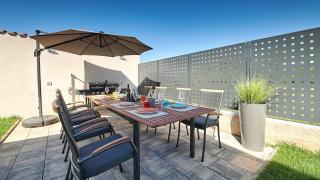 Elegant Villa Dolcea with a swimming pool - Kaštel - 1