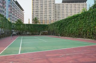 Comfort and Strategic Studio Apartment Margonda Residence 2 near UI By Travelio - Pondokcina - 4
