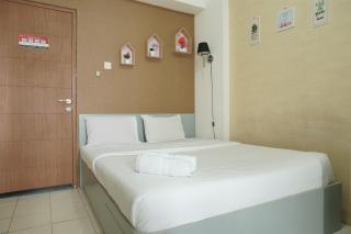 Comfort and Strategic Studio Apartment Margonda Residence 2 near UI By Travelio - Pondokcina - 3