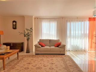 Charming Calheta Plaza Penthouse - Calheta - 6