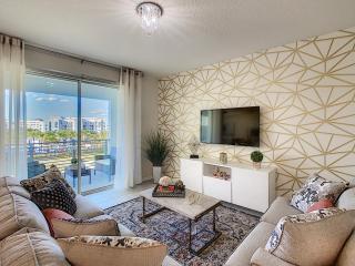Modern Condo near Disney Foosball Water Park - Kissimmee - 9