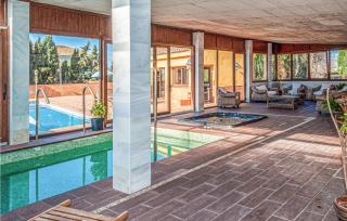 Beautiful Home In Otura With Kitchen - 8