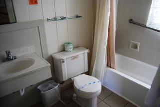 Redwood Motel - 3