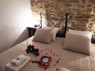 Apartamentos Xert Escapadas en Castellón Cerca de Morella y Peñíscola Chert Sant Mateu - Chert - 0