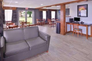 SureStay Hotel by Best Western Bowling Green North - Bowling Green - 6