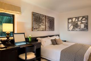Labadi Beach Hotel - 2