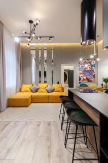 Royal VIP Apartment on Leontovicha 5 - Lviv - 8