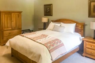 The Golf Course Cabin - Welches - 3