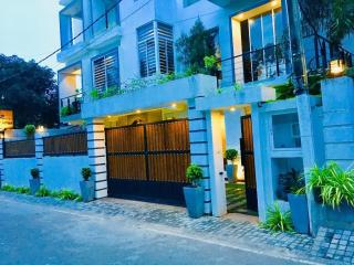 8 Plus Luxury Apartments - Negombo - 0