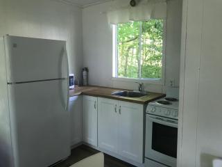 Beachside on Lake Muskoka - 4