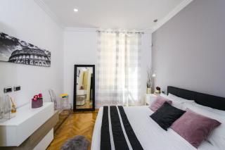 Crispi Modern Flat in the Historic Center - Rome - 0