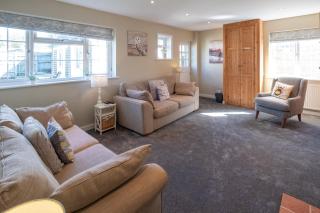 6 Lakeside Avenue - Thorpeness - 1