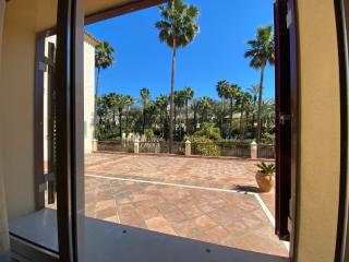 Apartamento con piscina ,playa con vistas panorámicas en la Marina de Sotogrande - San Roque - 1