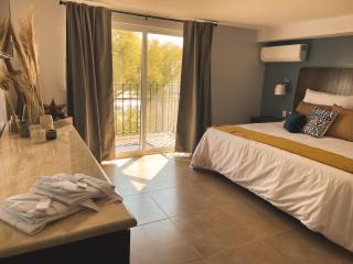 Hotel Omenia - 0