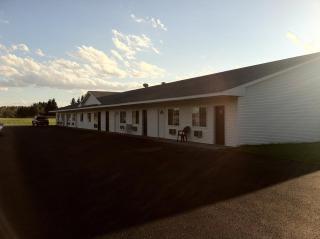 Village Inn Motel - Chatham - 0