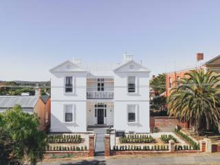 Campbell House - Castlemaine - 0