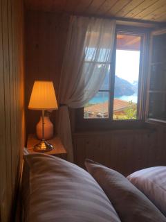 Charmant Chalet mit See und Bergsicht - Hofstetten - 4
